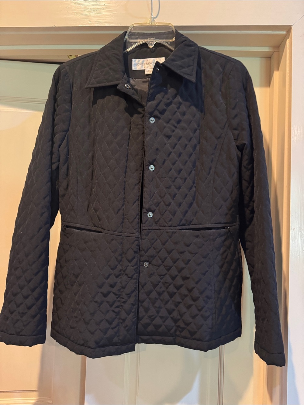 Jones New York Black Quilted Puffer Jacket with Collar